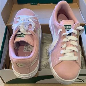 Brand new puma sneakers (kids)